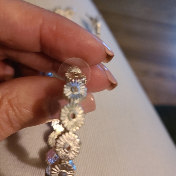 Maurices Floral hoops - Picture 5 of 5